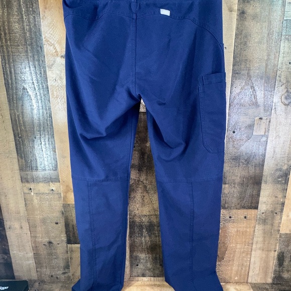 Figs Technical Collection Scrub Set Pants Top  Dark Blue Medium - Picture 3 of 12